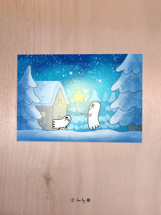 une scène extérieure sous la neige, un fantôme tient un ballon lumineux en forme d'étoile. Face à lui, un autre fantôme, son chien, le regarde. Il y a de la neige partout