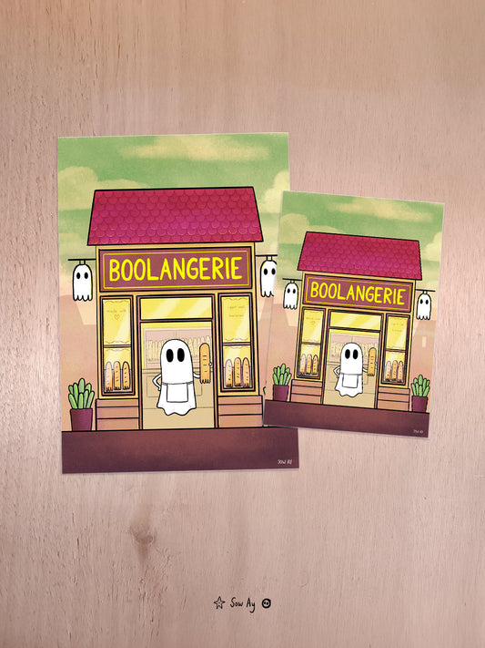 un fantome avec un tablier et une baguette de pain dans la main se tient dans l'encadrement de porte de son commerce, une boulangerie 